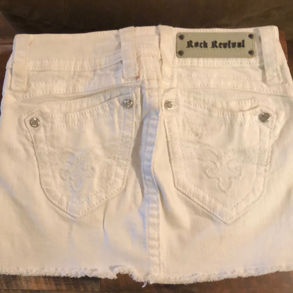 Rock revival size 24 skirt white